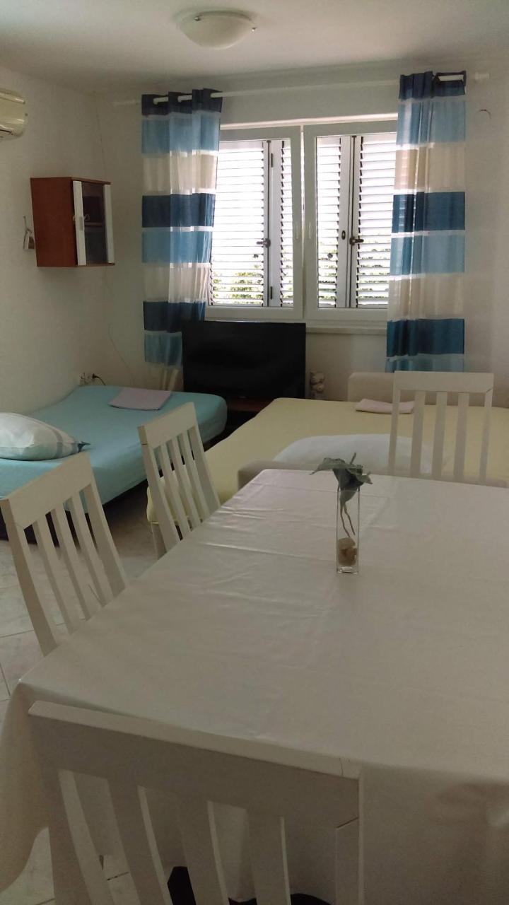 Apartments Diva Novalja Ngoại thất bức ảnh