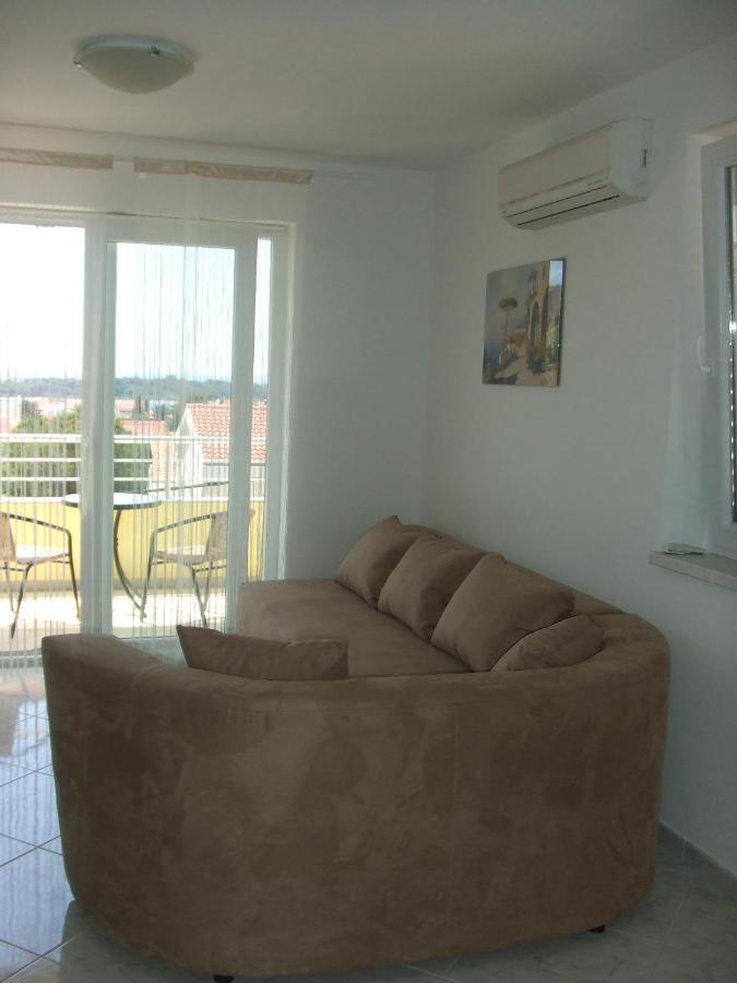 Apartments Diva Novalja Phòng bức ảnh